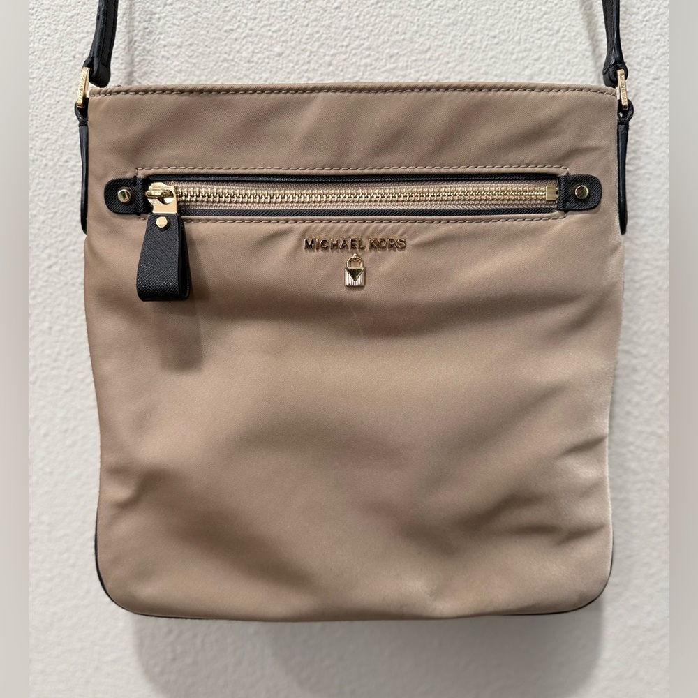 Michael kors Nylon Kelsey Truffle Crossbody